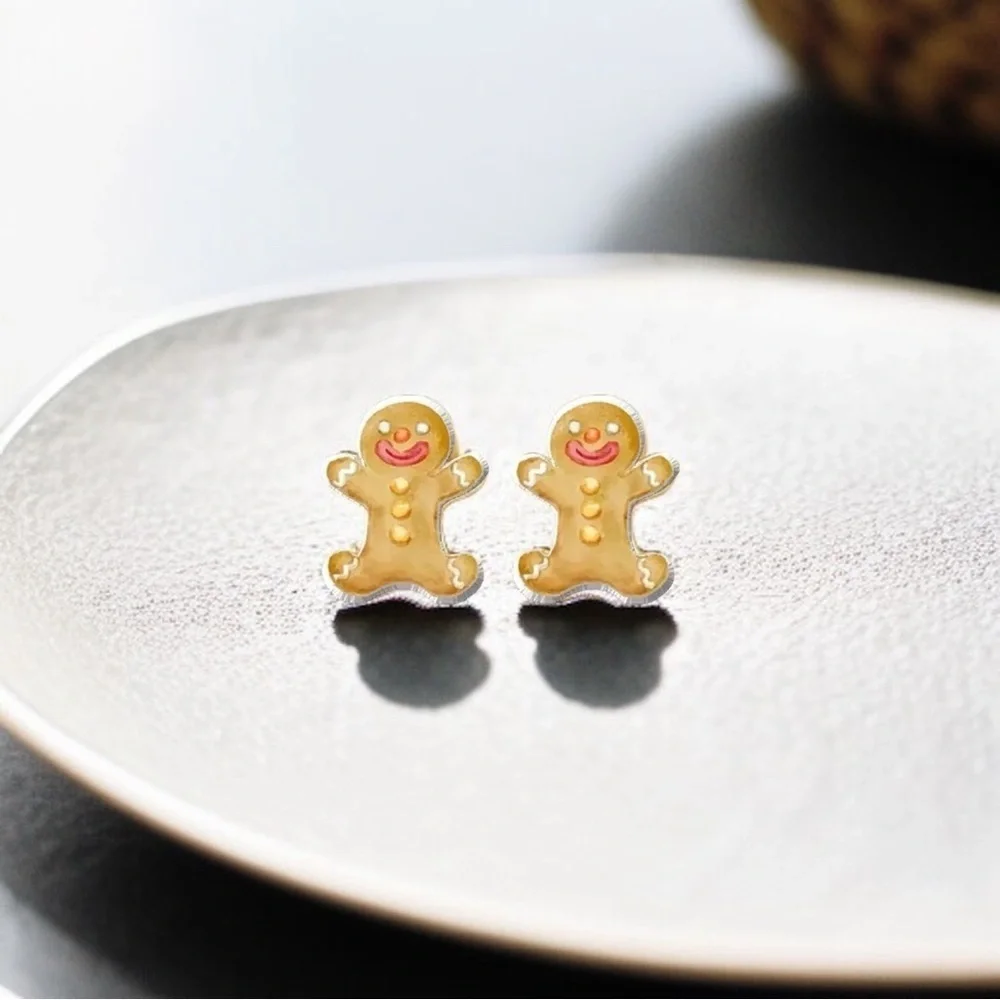 Gingerbread Man Studs - Sweet Holiday Cheer! 🎄NWT Christmas Stud Earrings